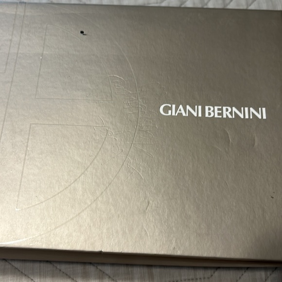 Guano Bernini dk brown heels size 9.5M with original box worn once - Picture 6 of 6